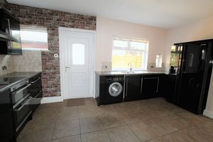 Kitchen/Diner- click for photo gallery